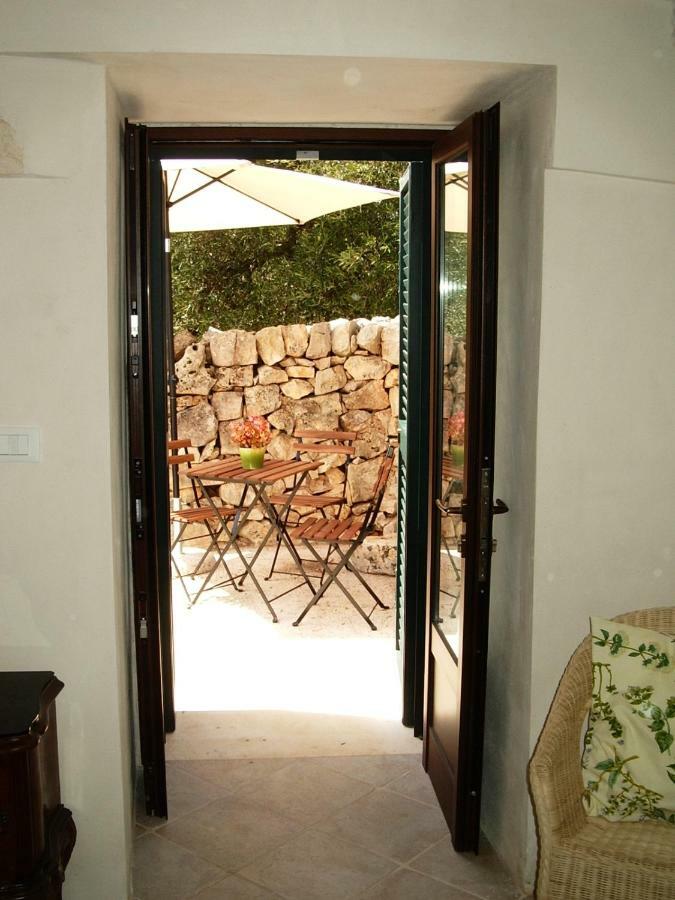 Il Giardino Di Viola Bed & Breakfast Челие Месапика Екстериор снимка