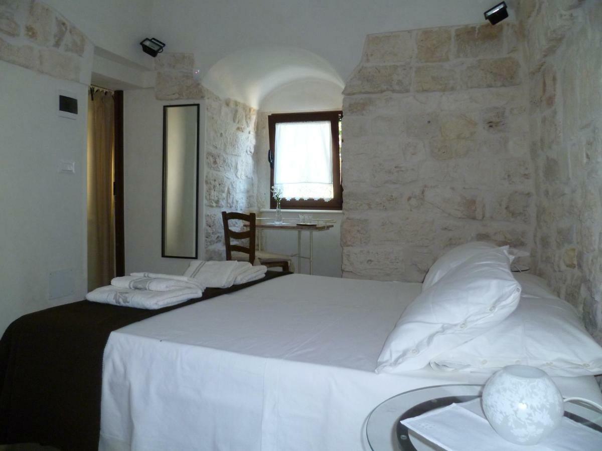 Il Giardino Di Viola Bed & Breakfast Челие Месапика Екстериор снимка