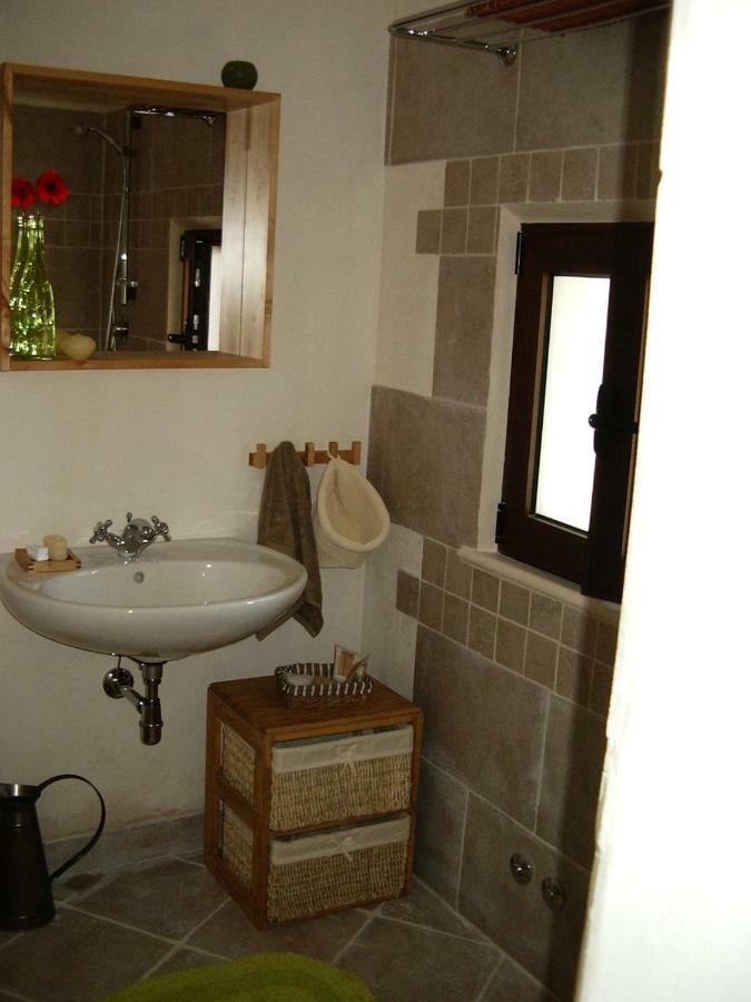 Il Giardino Di Viola Bed & Breakfast Челие Месапика Екстериор снимка
