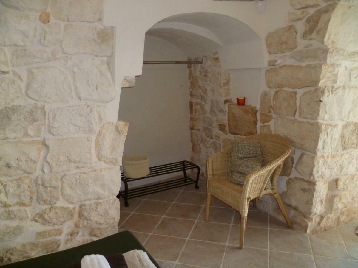 Il Giardino Di Viola Bed & Breakfast Челие Месапика Екстериор снимка