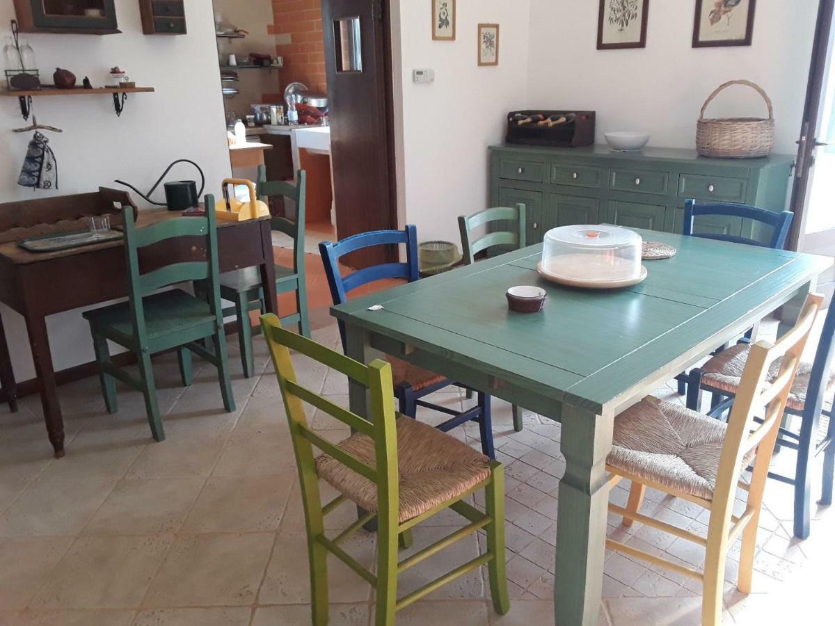 Il Giardino Di Viola Bed & Breakfast Челие Месапика Екстериор снимка